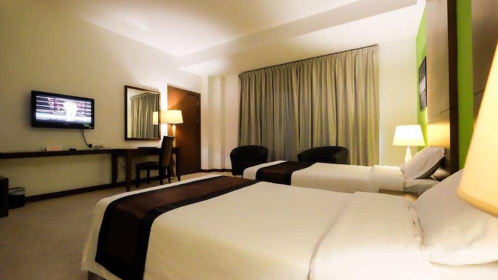 Times Hotel Brunei Bandar Seri Begawan Exterior photo