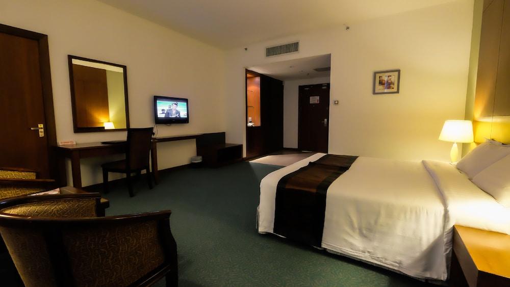 Times Hotel Brunei Bandar Seri Begawan Exterior photo